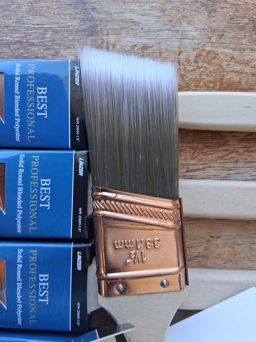 12 EA - LINZER 1 1/2" OVAL BEST PROFESSIONAL ANGLE SASH PAINT BRUSHES - Picture 6 of 6