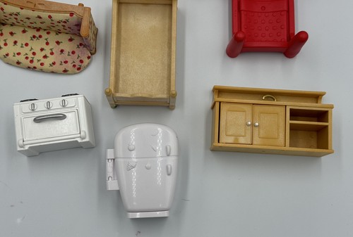 Vintage Doll Furniture Lot w/ Piano – Mid-Century Dollhouse Pieces - Picture 4 of 23