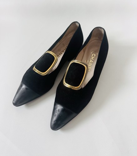 Loafers en cuir velours noir CHANEL vintage 1990s - Pointure 38 - Foto 4 di 13