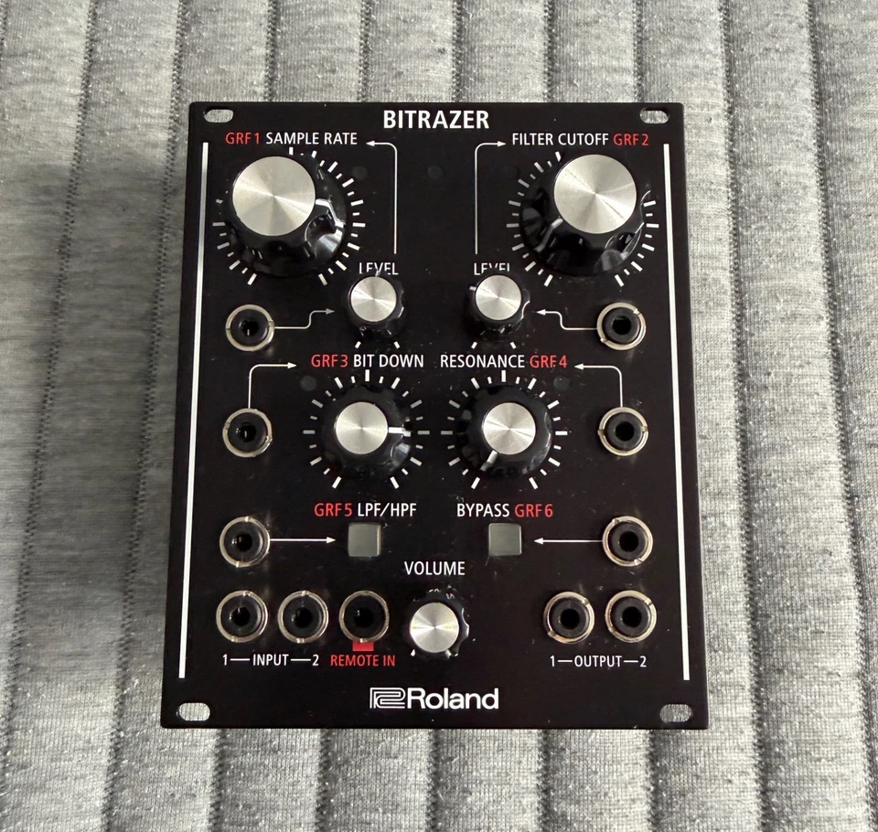 Roland BITRAZER Modular Crusher (Bit Crusher-Effektprozessor)