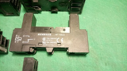 5 Mixed Relay Sockets Finder 94.44.10 Schrack RT78624 RT76724 PT78740 and ZP144 - Picture 5 of 7