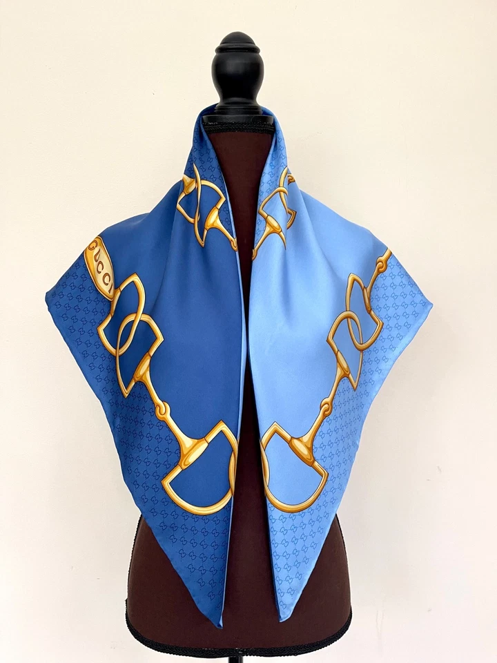 Unisex Gucci Bufanda de Seda Ecuestre Horsebit Doble Envoltura Azul con Caja de Regalo Gucci Foto 2 de 4