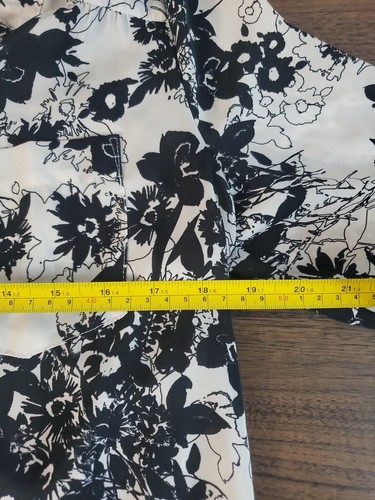 Candie's Button Up Shirt Women's Size Medium Sheer Floral Roll Tab Sleeve Pocket - Picture 11 of 13