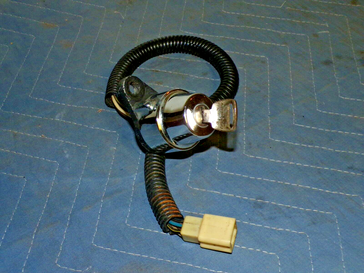KAWASAKI H2 750 IGNITION SWITCH WITH KEY GENUINE OEM 1972-73