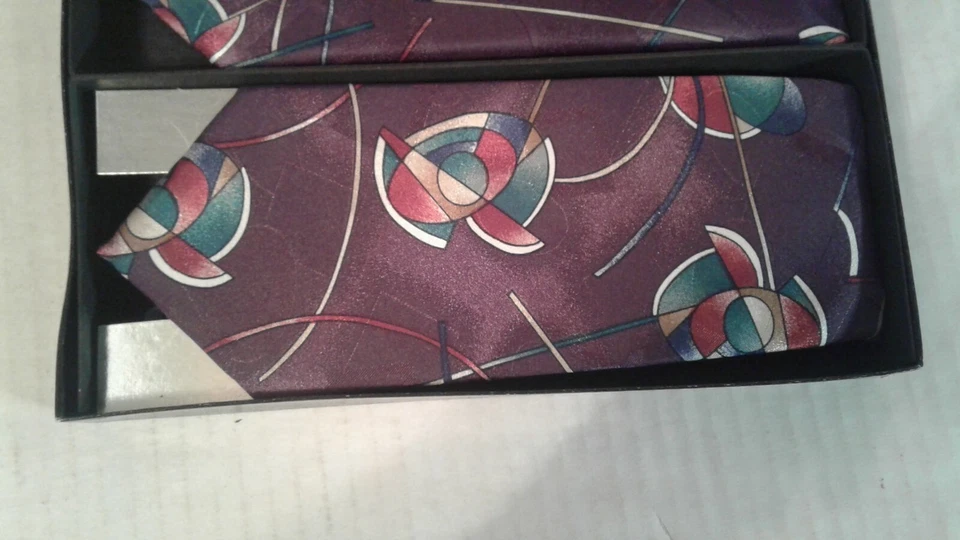 Ketch Classics Tie Men's Multi Color Abstract Print Necktie and Hanky  NWT - Image 3 of 4