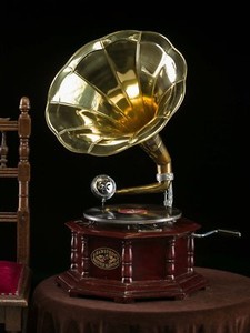 Gramophone Player 78rpm Square Phonograph Brass Horn HMV Vintage Wind up