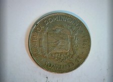 Dominican 1984 25 centavos Dominican Republic 25 Centavos (Hermanas Mirabal) Coi