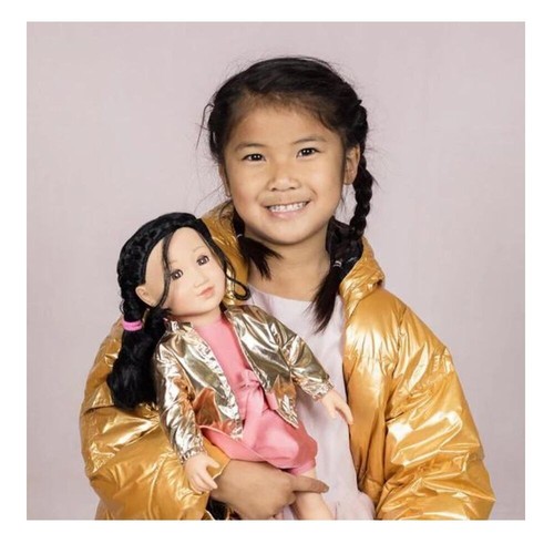 ADORA 18 Inch Amazing Girl Doll "Athletic Lily" with Changeable Outfit - Picture 8 of 9