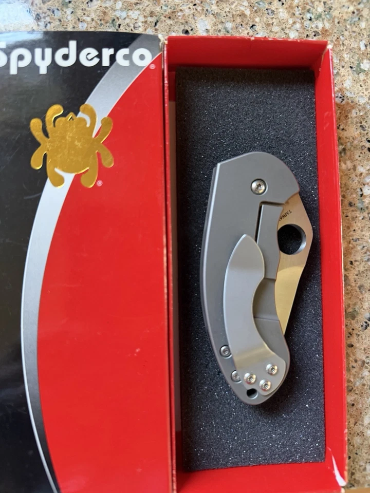 RARE Spyderco Burch Chubby Gray Titanium S30V C183TIP Discontinued - Pre-Owned - Image 2 of 4