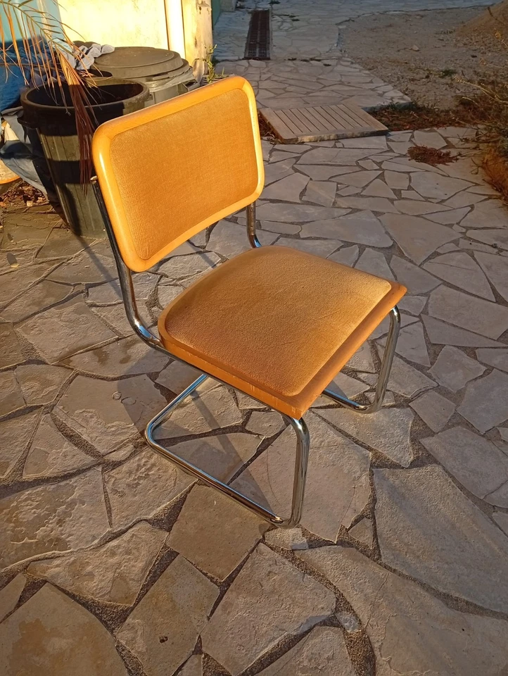 Chaise Bauhaus Marcel Breuer type Cesca, très bon état, velours couleur fauve. - Photo 2/4