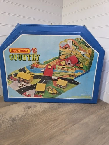 Vintage Matchbox Country Carry Case Playset 1977 1978 Lesney Toys