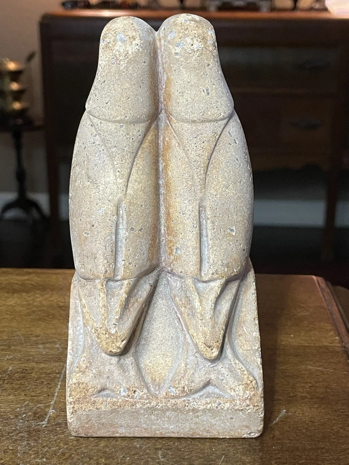 1--- 5.25"x2.5"x3" Rust Colored Stone Figure/Book-End Of Two Lovebirds - Image 3 of 4