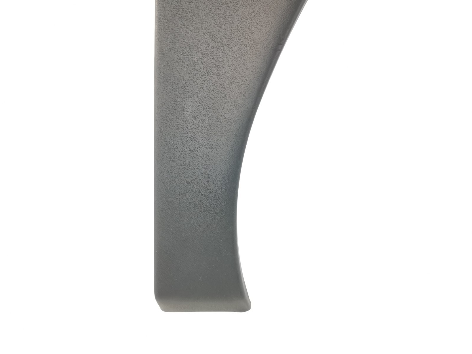 Maserati Levante 3.0 L 2017 Center Console Trim Cover 670049276 OEM