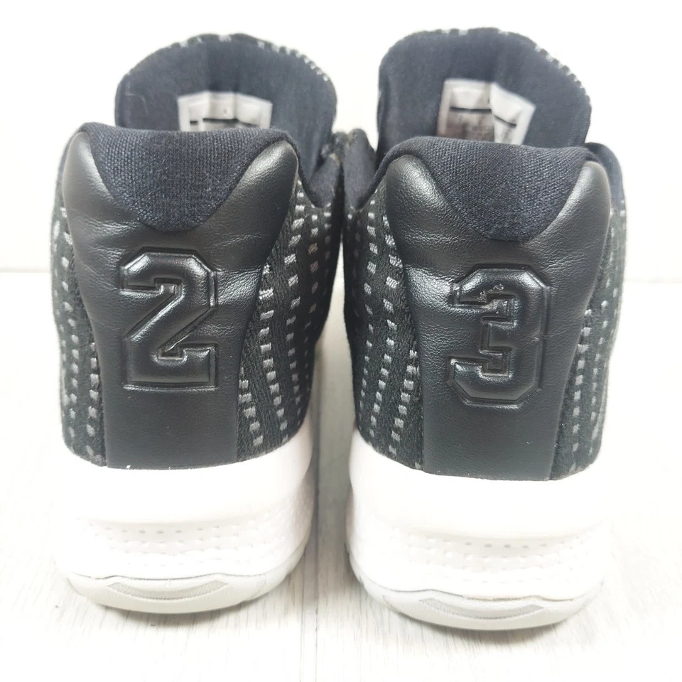 Баскетбольные кроссовки Nike Air Jordan B.Fly черные серебристые размер 7 881444-011 - Изображение 4 из 4