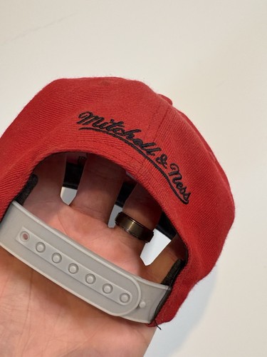 Sombrero de Colección Mitchell & Ness Cleveland Cavaliers SnapBack - Imagen 4 de 4