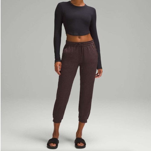LULULEMON Soft Jersey Mid-Rise Jogger Heathered Dark Espresso Brown Sz 8 {3Z48} - Picture 1 of 8