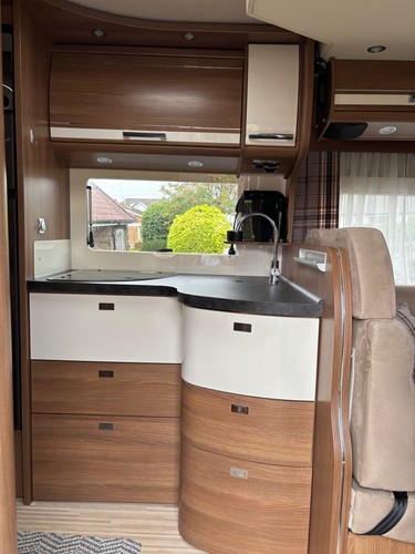 2017 Carthago T148h, Automatic Fiat Ducato 180 Bhp Motor home - Picture 8 of 24