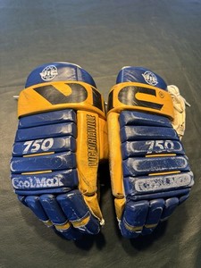 Vintage Buffalo Sabres Game Used Gloves Late 80s Early 90s. Player Unknown.