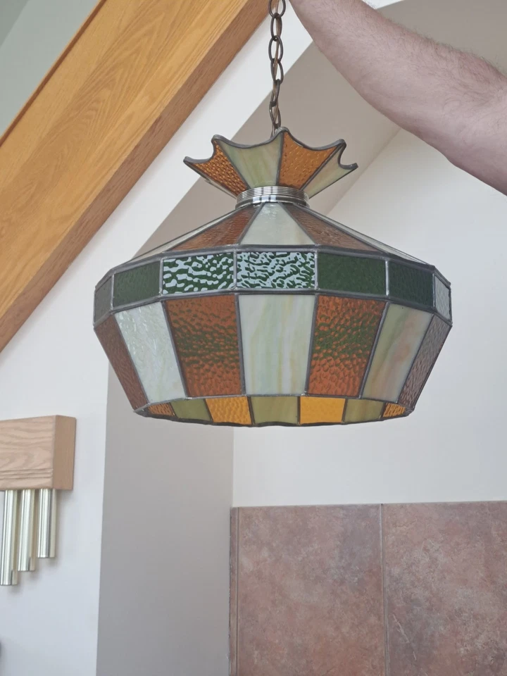 Luminária de teto vintage de vidro manchado âmbar, verde e creme pendurada - Imagem 2 de 4