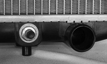 散热器适用于 86-97 日产皮卡(硬体)/87-95 探路者 2.4L L4 单排 — 第 4/4 张图片