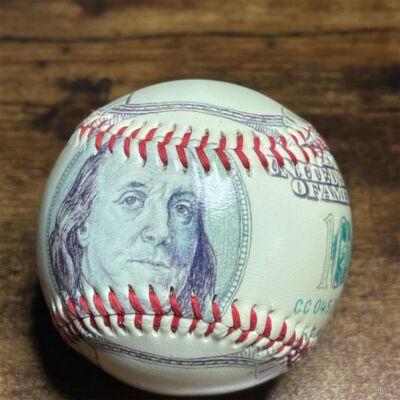 The $100 note has a portrait of Benjamin Franklin, and it