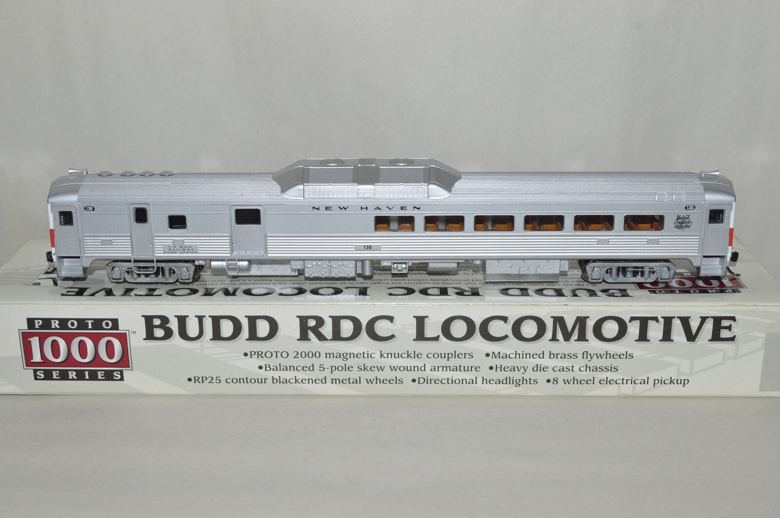 HO scale proto 1000 New York New Haven RR Budd RDC powered passenger car train