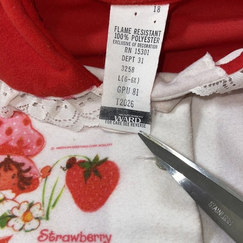 Vtg 80s Strawberry Shortcake 2 piece Montgomery Ward Nightgown Dress girls 6 - Picture 4 of 8