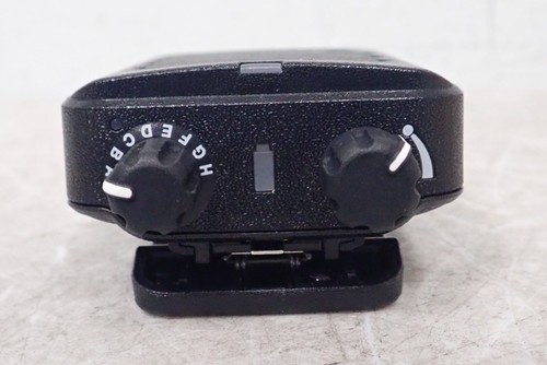 Motorola Minitor VI A04QAC9JA1AN UHF 406-430 MHz 5 canali UL IS con batteria - Foto 6 di 9