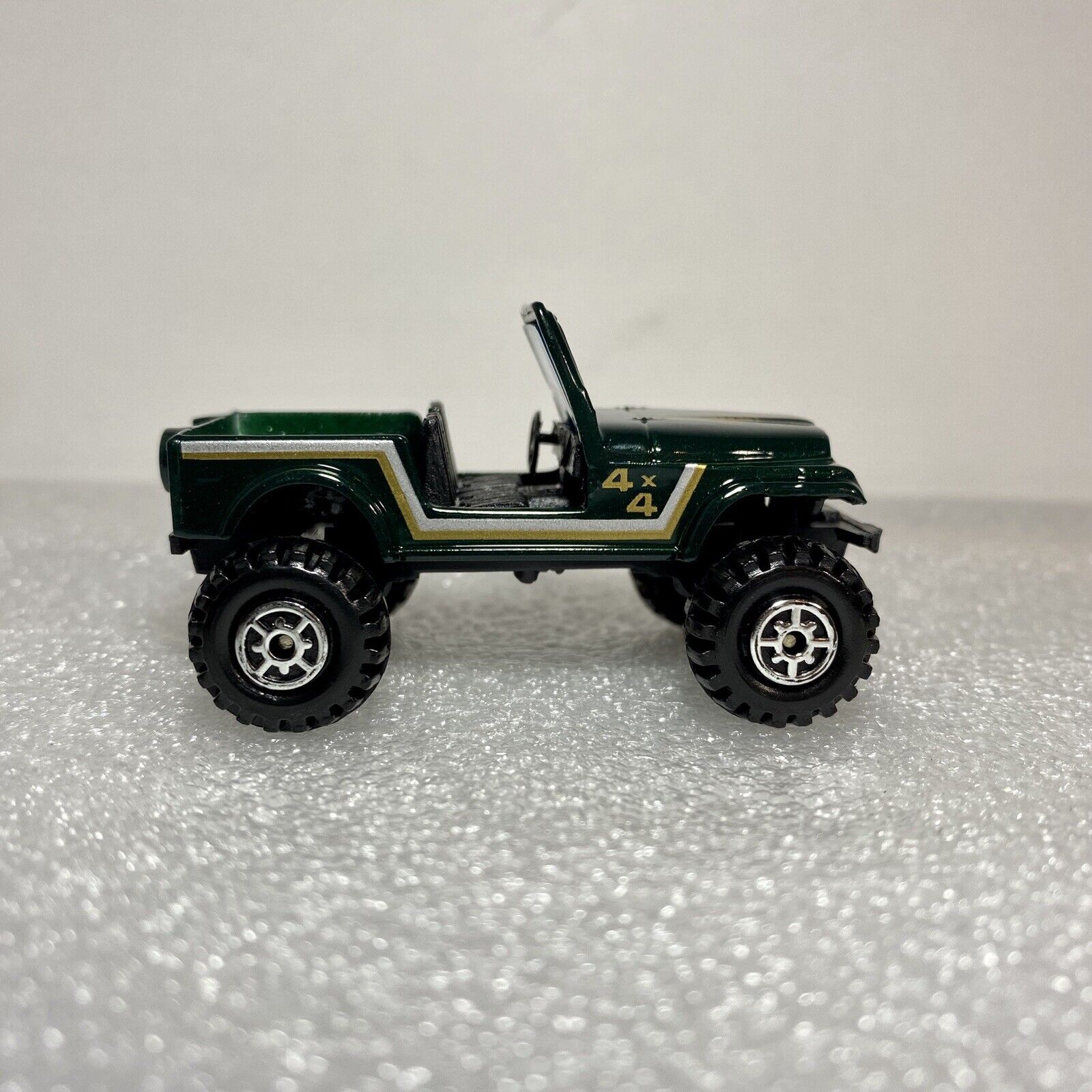Picture 4 of 10