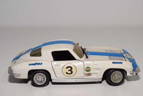 B14 1:24 REVELL CHEVROLET CORVETTE STINGRAY RALLY EXCELLENT CONDITION - Imagen 5 de 9