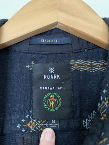 Roark Men's Manawa Tapu Classic Fit Shirt Size Medium Button Down Shirt Blue - Picture 2 of 9