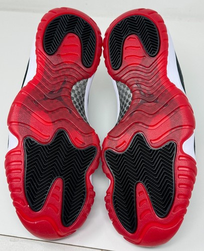 Women’s Size 11 Men's 9.5 Air Jordan 11 Retro Bred Velvet DB5457-061 No Box Lid - Picture 4 of 8
