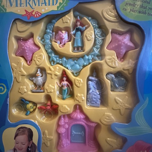 Disney La Sirenetta Simply Charming Gioielli Braccialetto e Charms Giocattolo Set Nuovo - Foto 2 di 3