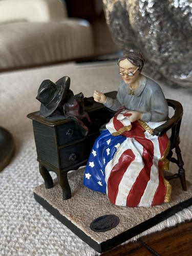 Mending the Flag Figur Norman Rockwell - Bild 6 von 7