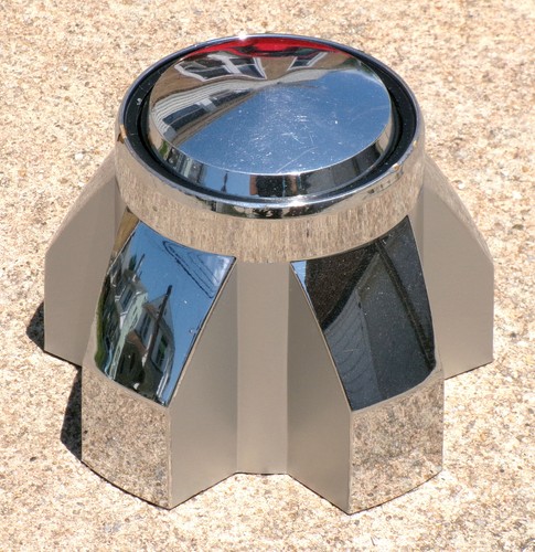 One Genuine Dodge Ram Pickup Ramcharger Center Cap Hubcap 1980 1988 Turbine OEM