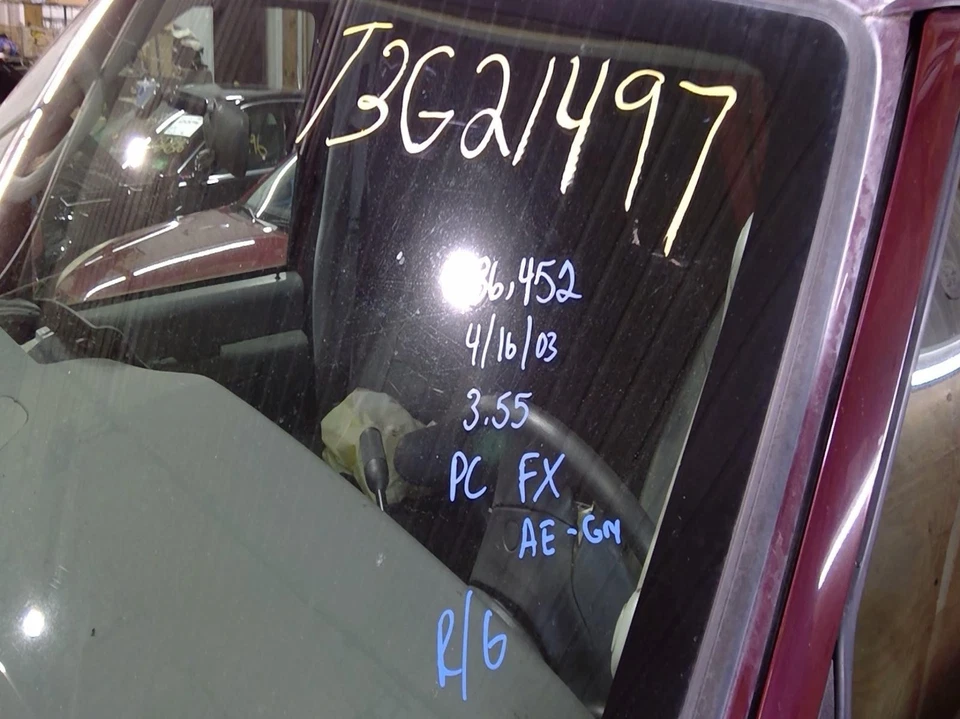 Used Left Rear Cargo Door Assembly Back fits: 2003 Ford E150 VAN w/window Left R Foto 3 de 4