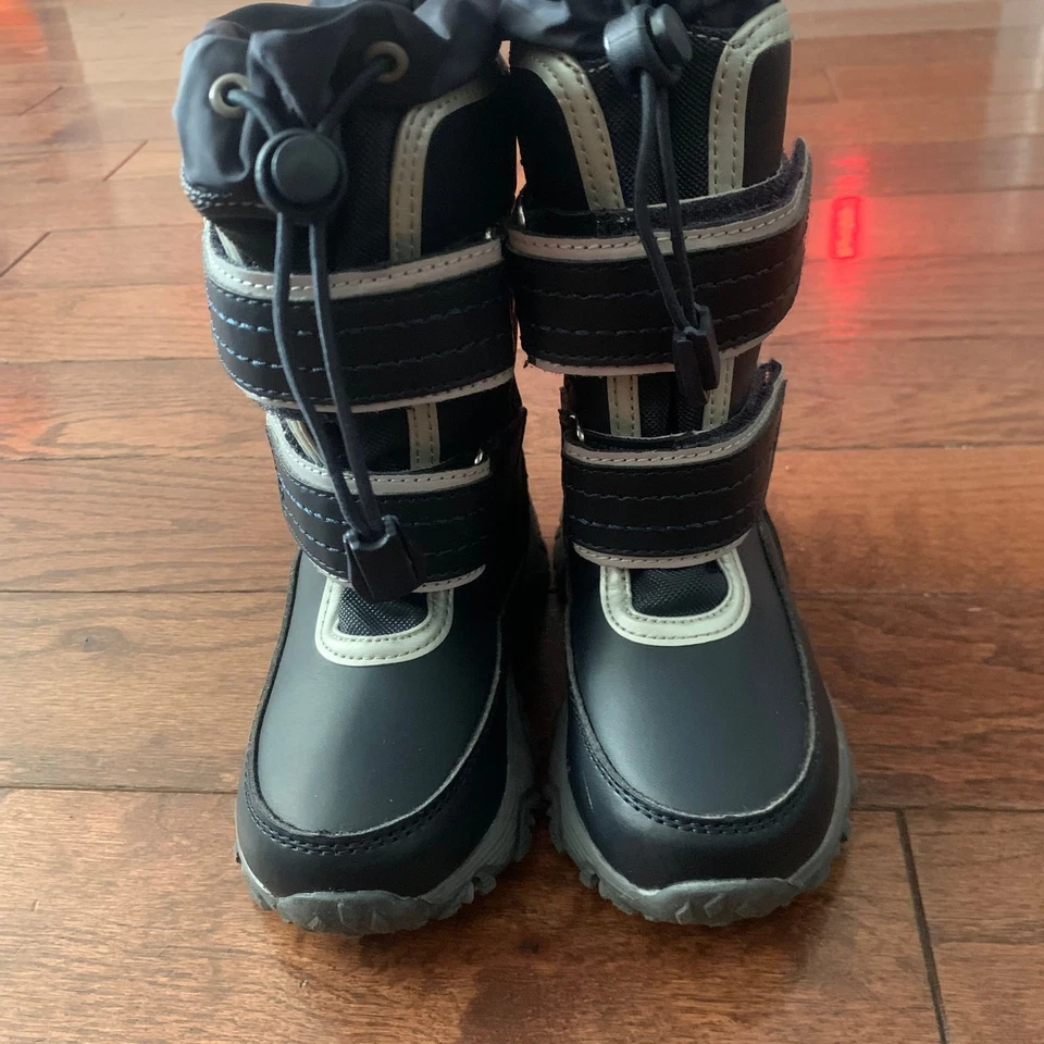 Botas de invierno Lands' End para niños con aislamiento de ráfaga de nieve Foto 3 de 4