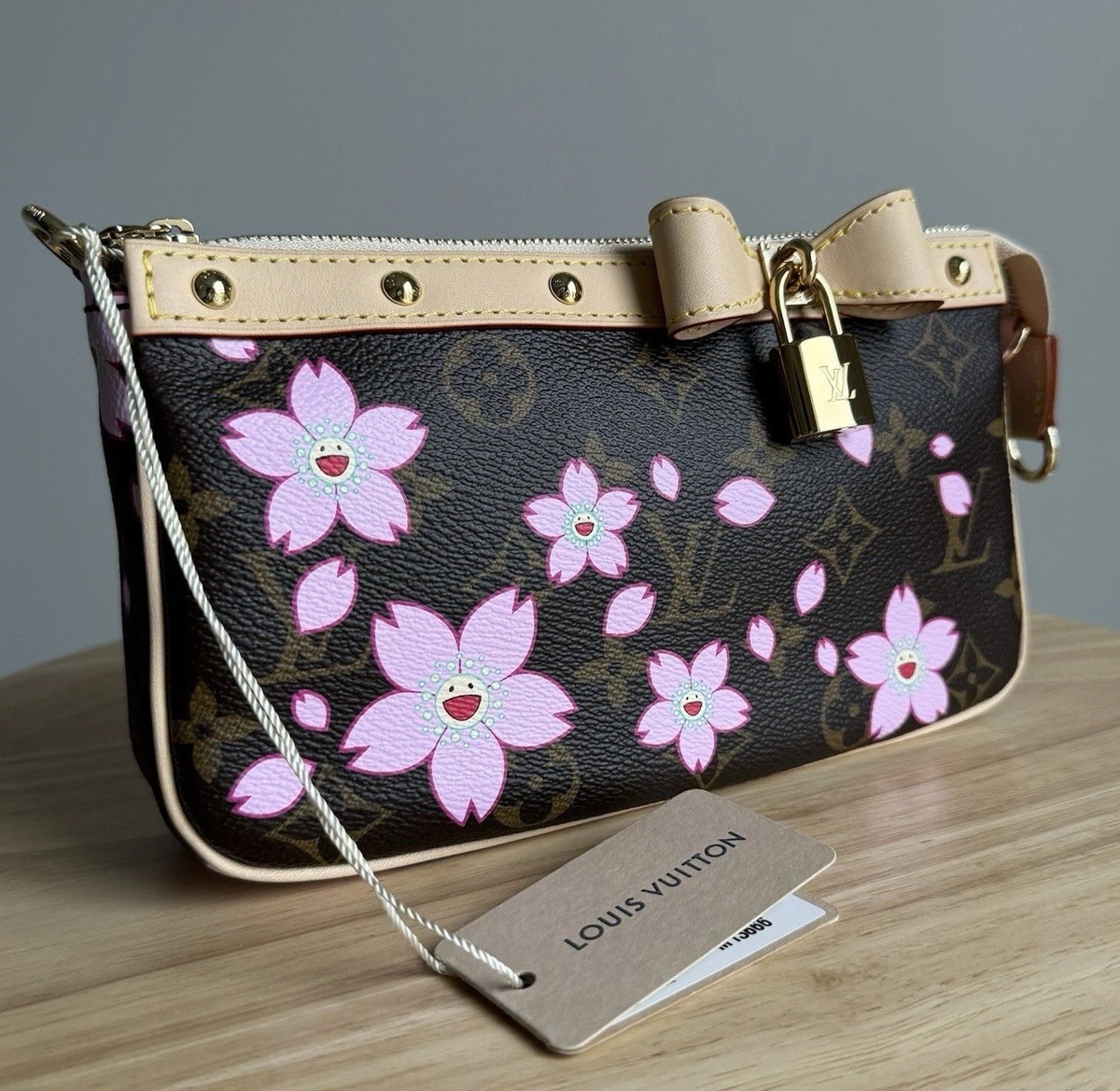 BNIB Louis Vuitton X Murakami Cherry Blossom 2025 Pochette BNIB Louis Vuitton X Murakami Cherry Blossom 2025 Pochette