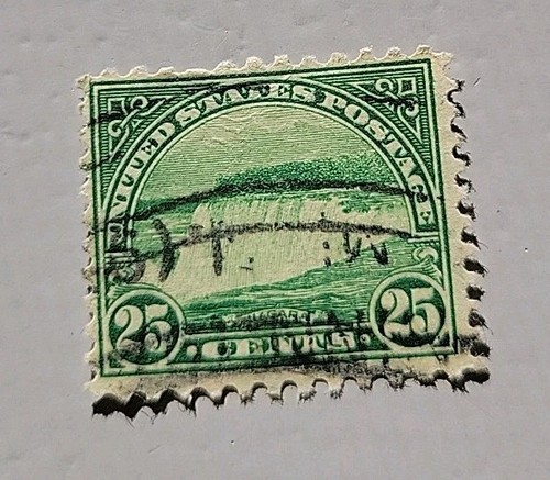 USA Stamps. Scott # 559, 566, And 699, I Believe. 1922-1931. - Picture 5 of 5
