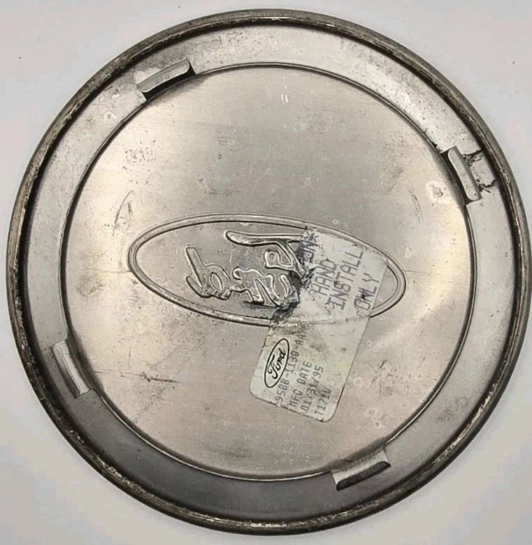 1995-1998 FORD CONTOUR CENTERCAP CALOTA OEM #95BB-1130-AA FABRICANTE DE EQUIPAMENTO ORIGINAL - Imagem 2 de 3