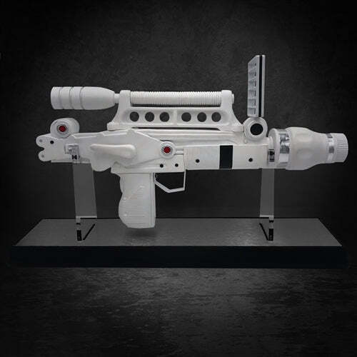 FACTORY ENTERTAINMENT James Bond 007 Moonraker Laser 1:1 Prop Replica NEW SEALED - Picture 2 of 3