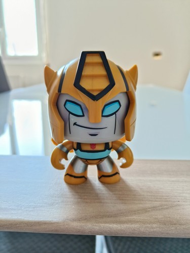Hasbro Bumblebee Transformers serie Mighty muggs action figure cambia volto - Foto 3 di 4