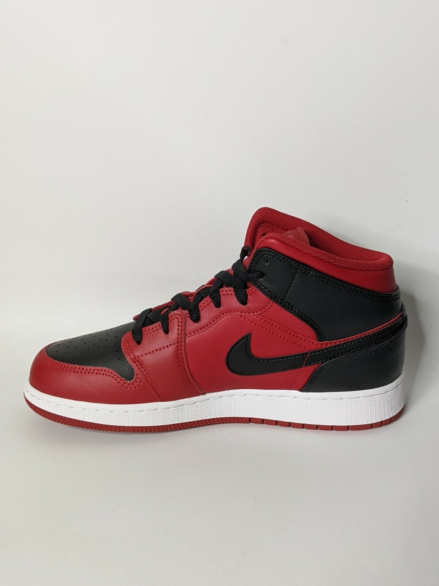シューズ(男性用) Nike Air Jordan 1 Mid \"Reverse Bred Nike Air Jordan 1 Mid 'Reverse Bred' Men's Shoes Size 10.5