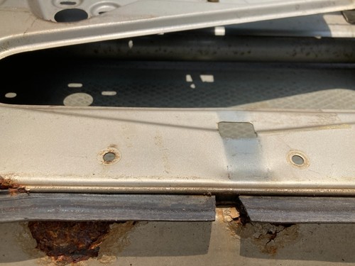 1977 - 86 Volvo 240 244 245 Rear Passenger Side Door RH Gold OEM - Picture 10 of 15