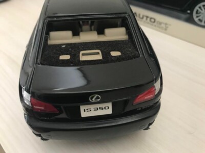 1:18 AUTOart Lexus Is 350 Black 2006 w/ Box From Japan Parts