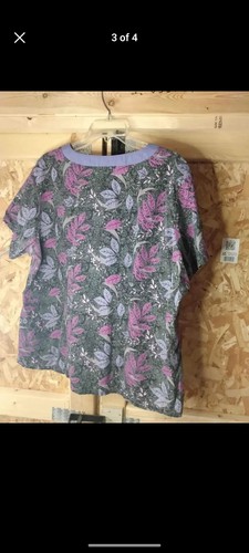UA Scrubs Women's Black Floral Print Top XL - Picture 3 of 4