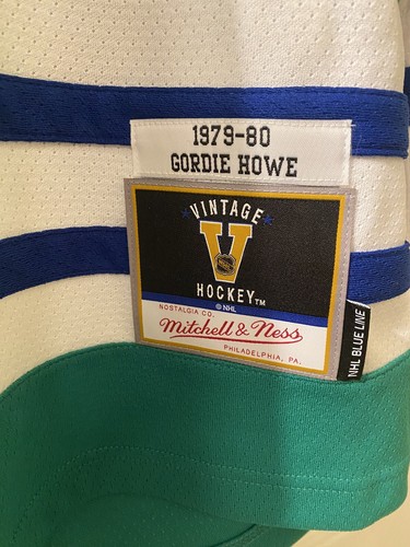 NWT Mitchell & Ness 1979 NHL Hartford Whalers Gordie Howe 9 Jersey Mens Small - Picture 4 of 8