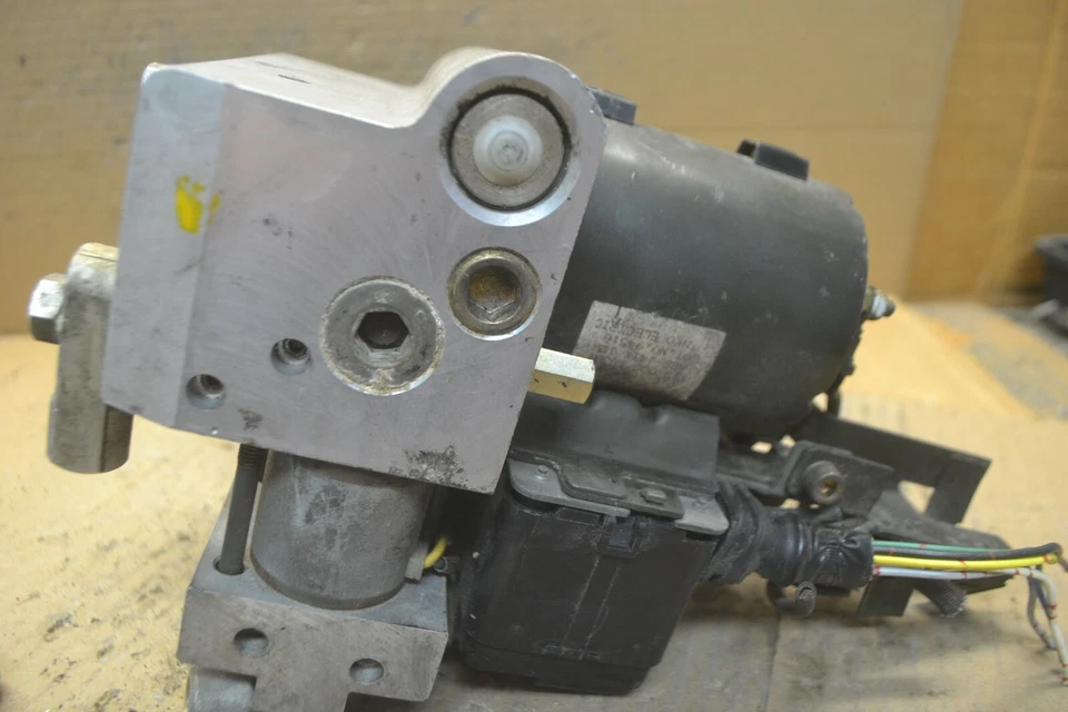 Módulo de control de bomba ABS 93-97 Infiniti J30 OEM 4760010Y00 436-9A6 Foto 4 de 4