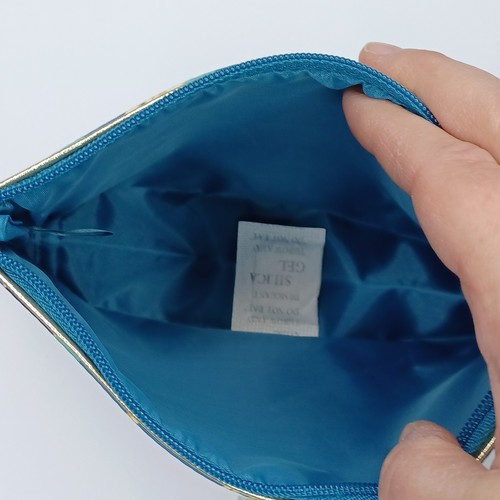 NWOT Estée Lauder Travel Cosmetic Bag Gold Blue Turquoise Seashell Zipper Pouch - Picture 8 of 12