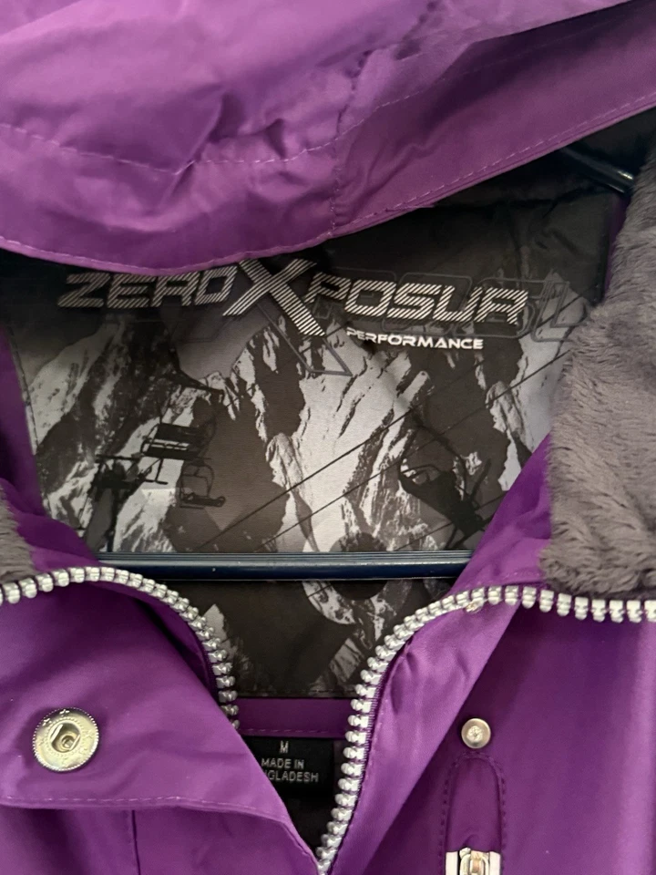 Zero Xposur Purple and White Hooded Ski Jacket Size Medium (M) Women's - Image 3 of 4